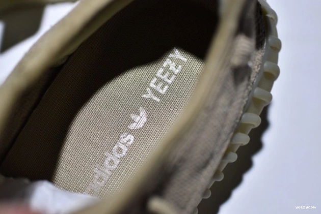 Dark Yeezy DA9572 350 Green V2 Adidas Boost 0726